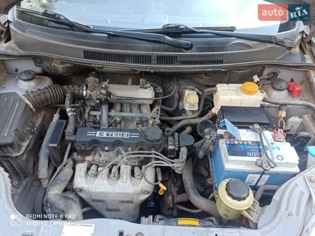 Серый Шевроле Авео, объемом двигателя 1.5 л и пробегом 133 тыс. км за 4300 $, фото 3 на Automoto.ua