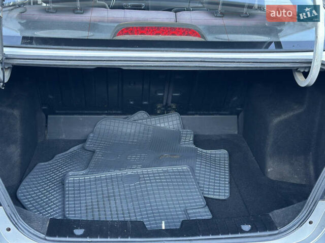 Серый Шевроле Авео, объемом двигателя 1.5 л и пробегом 190 тыс. км за 3000 $, фото 11 на Automoto.ua