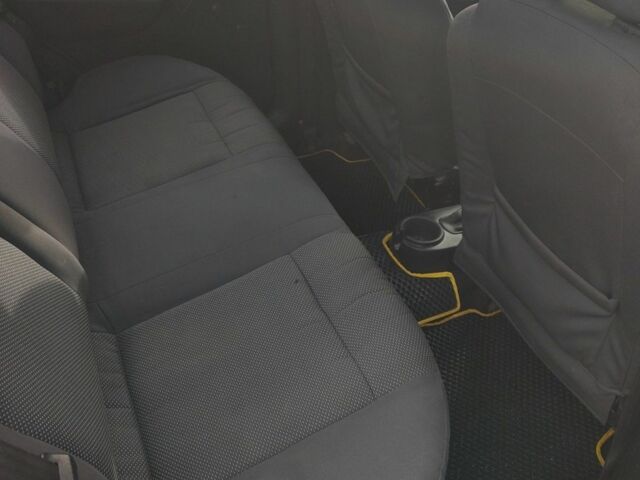 Серый Шевроле Авео, объемом двигателя 1.5 л и пробегом 202 тыс. км за 2800 $, фото 4 на Automoto.ua