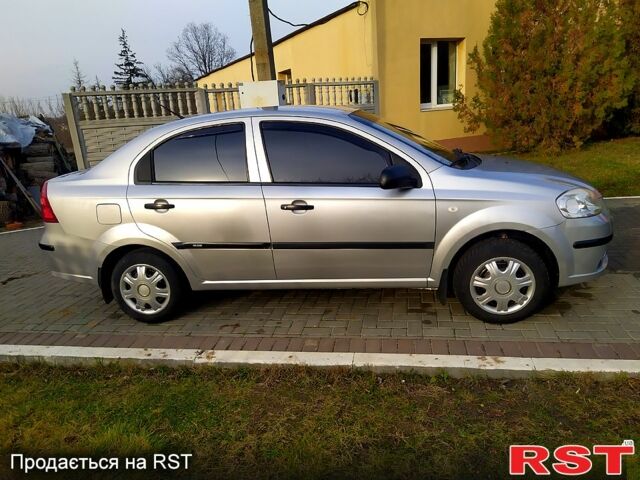 Сірий Шевроле Авео, об'ємом двигуна 1.5 л та пробігом 155 тис. км за 4099 $, фото 2 на Automoto.ua