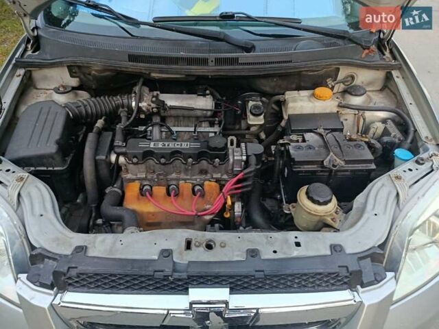 Серый Шевроле Авео, объемом двигателя 1.5 л и пробегом 168 тыс. км за 3700 $, фото 6 на Automoto.ua