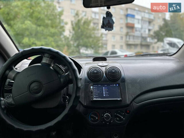 Серый Шевроле Авео, объемом двигателя 1.5 л и пробегом 211 тыс. км за 2999 $, фото 12 на Automoto.ua