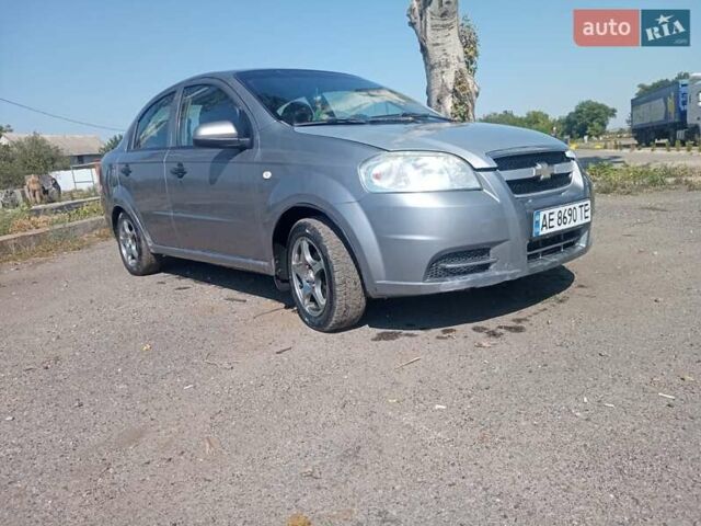 Серый Шевроле Авео, объемом двигателя 1.5 л и пробегом 415 тыс. км за 3499 $, фото 4 на Automoto.ua
