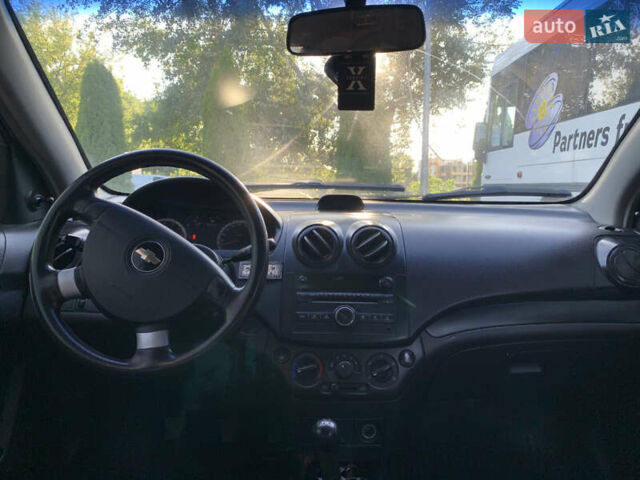 Серый Шевроле Авео, объемом двигателя 1.2 л и пробегом 298 тыс. км за 3500 $, фото 12 на Automoto.ua