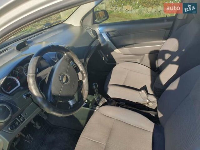 Сірий Шевроле Авео, об'ємом двигуна 1.5 л та пробігом 180 тис. км за 4500 $, фото 11 на Automoto.ua