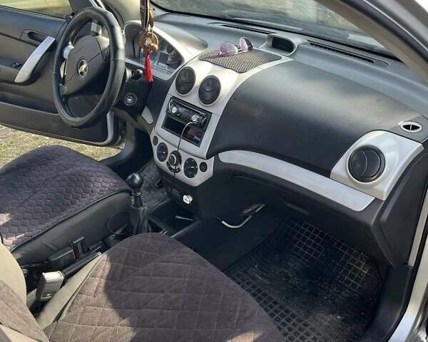 Серый Шевроле Авео, объемом двигателя 1.5 л и пробегом 245 тыс. км за 3200 $, фото 11 на Automoto.ua