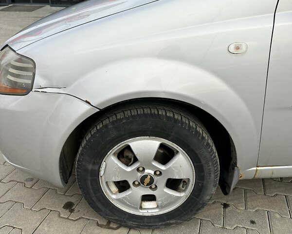 Серый Шевроле Авео, объемом двигателя 1.5 л и пробегом 126 тыс. км за 2900 $, фото 3 на Automoto.ua