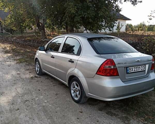 Серый Шевроле Авео, объемом двигателя 1.5 л и пробегом 220 тыс. км за 3200 $, фото 4 на Automoto.ua