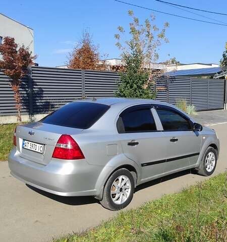 Серый Шевроле Авео, объемом двигателя 1.5 л и пробегом 213 тыс. км за 4200 $, фото 4 на Automoto.ua