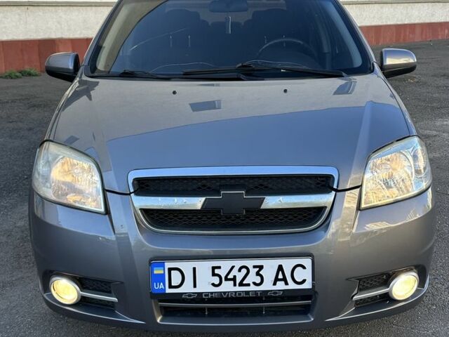 Серый Шевроле Авео, объемом двигателя 1.5 л и пробегом 227 тыс. км за 3700 $, фото 5 на Automoto.ua