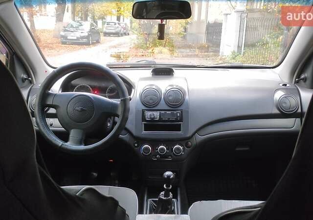 Серый Шевроле Авео, объемом двигателя 1.5 л и пробегом 213 тыс. км за 4200 $, фото 8 на Automoto.ua