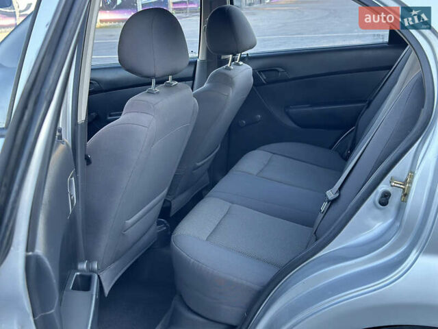 Серый Шевроле Авео, объемом двигателя 1.5 л и пробегом 190 тыс. км за 3000 $, фото 10 на Automoto.ua