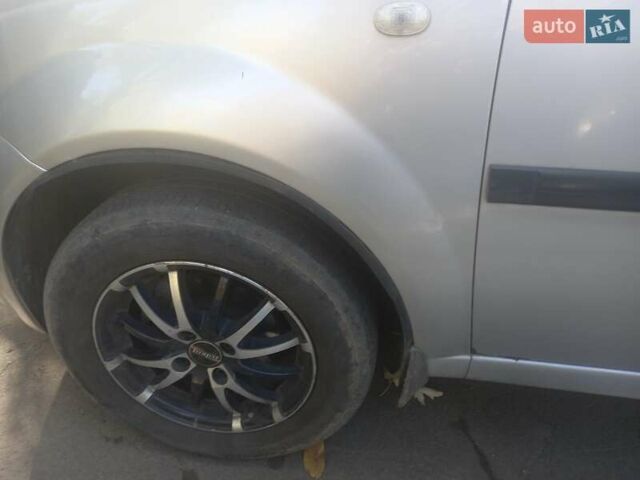 Сірий Шевроле Авео, об'ємом двигуна 1.5 л та пробігом 193 тис. км за 4600 $, фото 7 на Automoto.ua