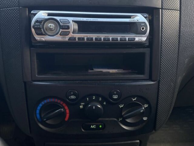 Сірий Шевроле Авео, об'ємом двигуна 1.5 л та пробігом 140 тис. км за 2500 $, фото 15 на Automoto.ua