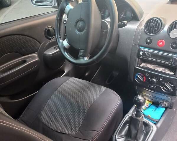Сірий Шевроле Авео, об'ємом двигуна 1.5 л та пробігом 148 тис. км за 3700 $, фото 23 на Automoto.ua