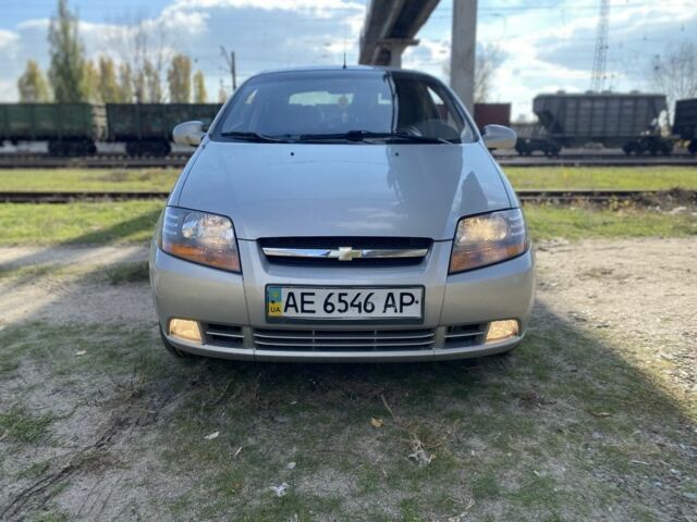 Сірий Шевроле Авео, об'ємом двигуна 1.5 л та пробігом 140 тис. км за 2500 $, фото 2 на Automoto.ua