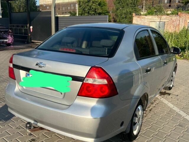 Серый Шевроле Авео, объемом двигателя 0 л и пробегом 250 тыс. км за 3141 $, фото 2 на Automoto.ua