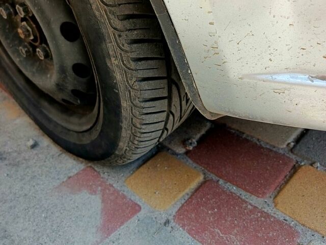 Серый Шевроле Авео, объемом двигателя 1.5 л и пробегом 194 тыс. км за 2800 $, фото 6 на Automoto.ua