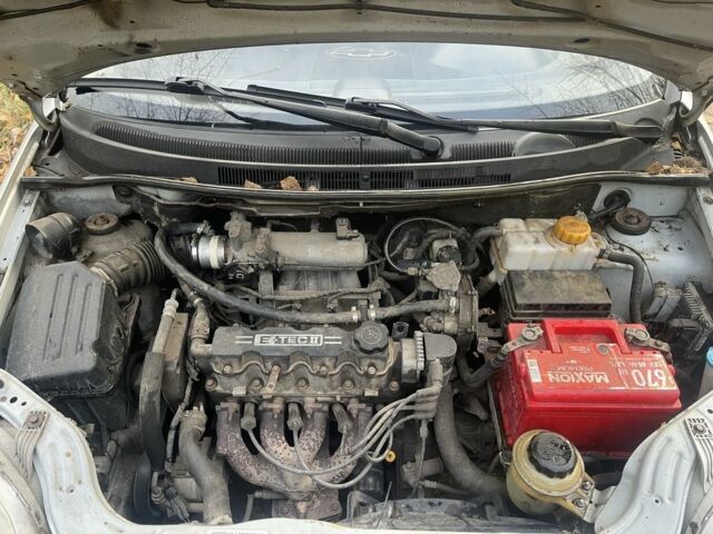 Серый Шевроле Авео, объемом двигателя 1.5 л и пробегом 313 тыс. км за 2450 $, фото 12 на Automoto.ua