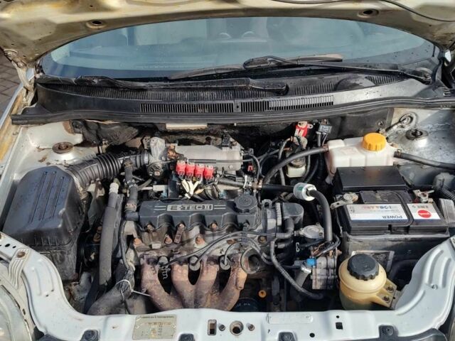 Серый Шевроле Авео, объемом двигателя 1.5 л и пробегом 202 тыс. км за 2800 $, фото 7 на Automoto.ua