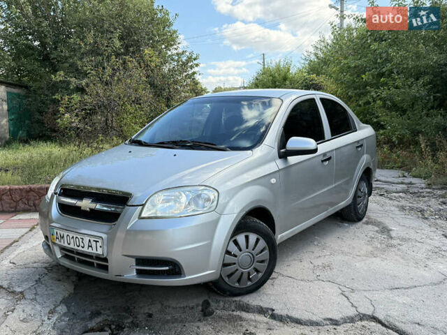 Серый Шевроле Авео, объемом двигателя 1.5 л и пробегом 289 тыс. км за 3450 $, фото 6 на Automoto.ua