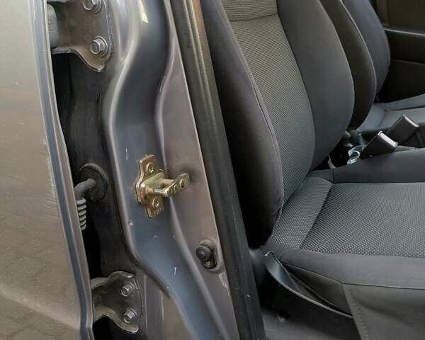 Сірий Шевроле Авео, об'ємом двигуна 1.4 л та пробігом 238 тис. км за 3500 $, фото 23 на Automoto.ua