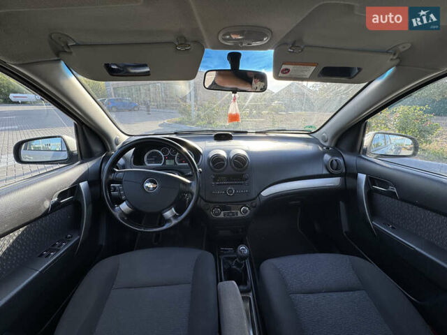 Серый Шевроле Авео, объемом двигателя 1.4 л и пробегом 187 тыс. км за 3600 $, фото 6 на Automoto.ua