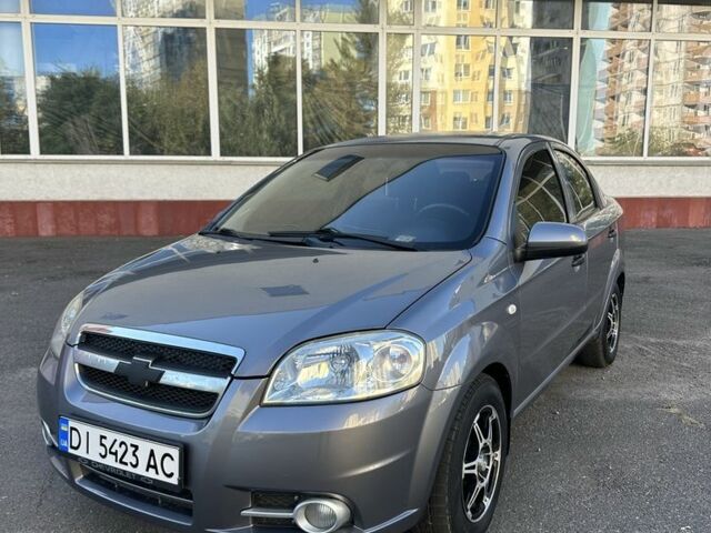 Серый Шевроле Авео, объемом двигателя 1.5 л и пробегом 227 тыс. км за 3700 $, фото 1 на Automoto.ua