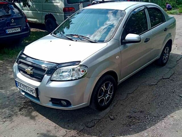 Сірий Шевроле Авео, об'ємом двигуна 1.5 л та пробігом 196 тис. км за 3400 $, фото 1 на Automoto.ua