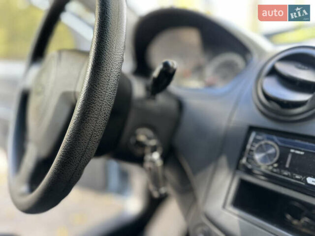Сірий Шевроле Авео, об'ємом двигуна 1.5 л та пробігом 63 тис. км за 5500 $, фото 36 на Automoto.ua