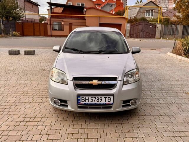 Сірий Шевроле Авео, об'ємом двигуна 1.5 л та пробігом 283 тис. км за 2900 $, фото 4 на Automoto.ua