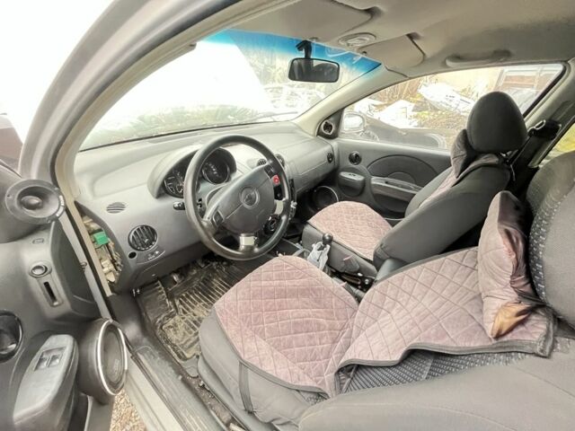 Серый Шевроле Авео, объемом двигателя 1.5 л и пробегом 400 тыс. км за 1800 $, фото 6 на Automoto.ua