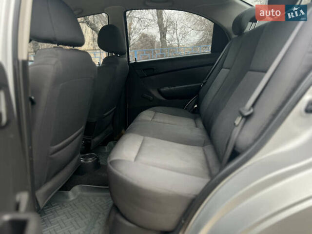 Сірий Шевроле Авео, об'ємом двигуна 1.5 л та пробігом 188 тис. км за 4399 $, фото 18 на Automoto.ua