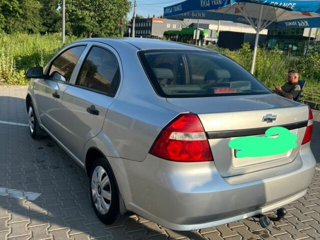 Серый Шевроле Авео, объемом двигателя 0 л и пробегом 250 тыс. км за 3141 $, фото 1 на Automoto.ua