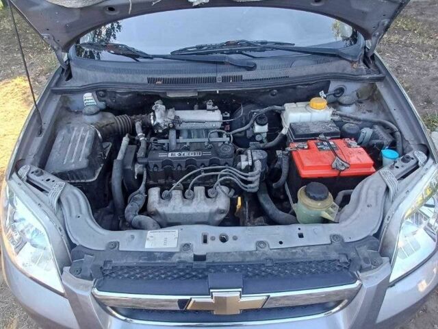 Сірий Шевроле Авео, об'ємом двигуна 1.5 л та пробігом 89 тис. км за 4300 $, фото 6 на Automoto.ua