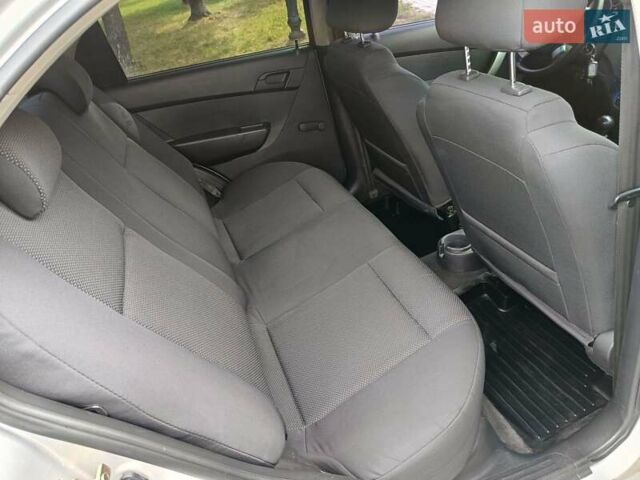 Сірий Шевроле Авео, об'ємом двигуна 1.5 л та пробігом 129 тис. км за 3499 $, фото 13 на Automoto.ua