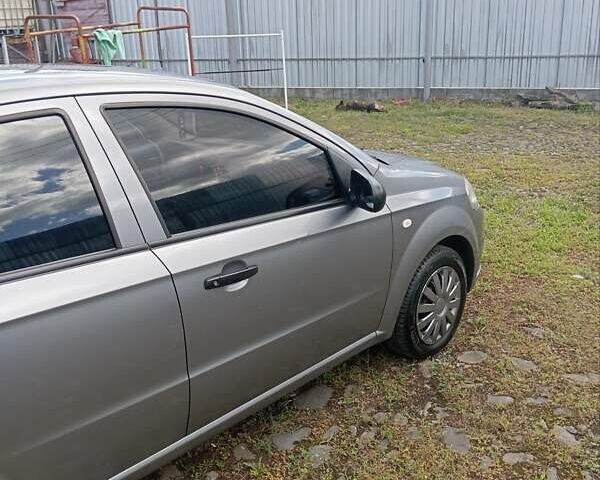 Серый Шевроле Авео, объемом двигателя 1.15 л и пробегом 223 тыс. км за 3300 $, фото 15 на Automoto.ua