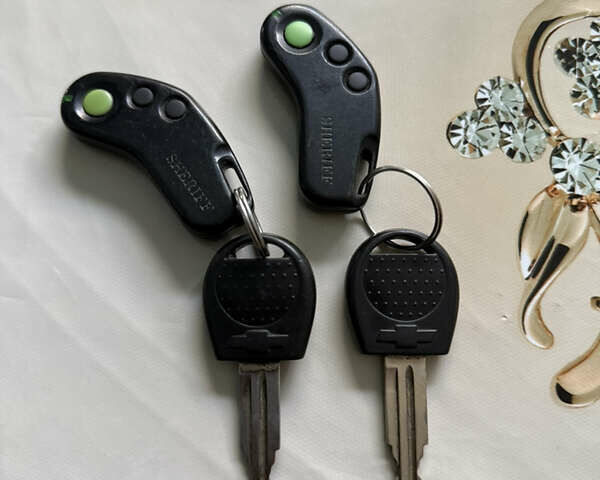 Серый Шевроле Авео, объемом двигателя 1.5 л и пробегом 289 тыс. км за 3450 $, фото 17 на Automoto.ua