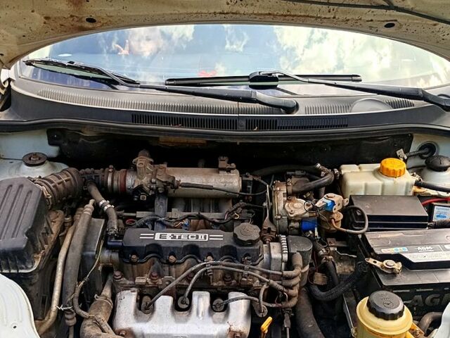 Серый Шевроле Авео, объемом двигателя 1.5 л и пробегом 186 тыс. км за 4450 $, фото 5 на Automoto.ua