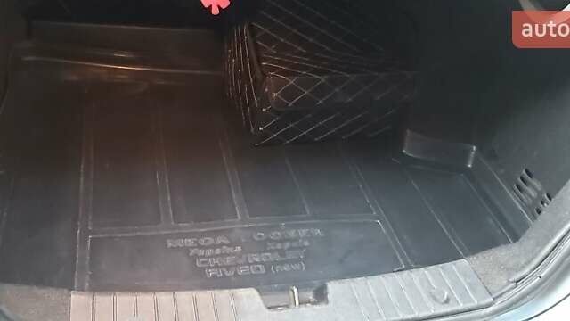 Серый Шевроле Авео, объемом двигателя 1.4 л и пробегом 171 тыс. км за 4000 $, фото 12 на Automoto.ua