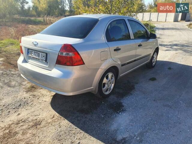 Сірий Шевроле Авео, об'ємом двигуна 1.5 л та пробігом 180 тис. км за 4500 $, фото 5 на Automoto.ua