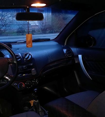 Серый Шевроле Авео, объемом двигателя 1.5 л и пробегом 228 тыс. км за 3400 $, фото 12 на Automoto.ua
