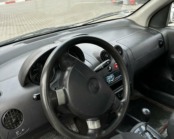 Серый Шевроле Авео, объемом двигателя 1.5 л и пробегом 126 тыс. км за 2900 $, фото 38 на Automoto.ua