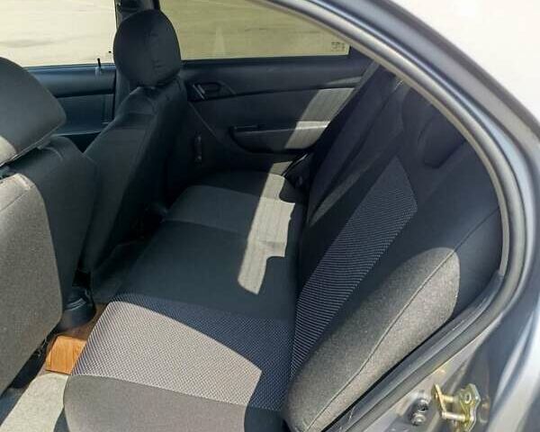 Сірий Шевроле Авео, об'ємом двигуна 1.5 л та пробігом 198 тис. км за 3899 $, фото 8 на Automoto.ua