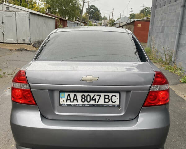 Серый Шевроле Авео, объемом двигателя 0 л и пробегом 194 тыс. км за 2700 $, фото 5 на Automoto.ua