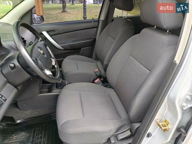 Сірий Шевроле Авео, об'ємом двигуна 1.5 л та пробігом 129 тис. км за 3499 $, фото 4 на Automoto.ua