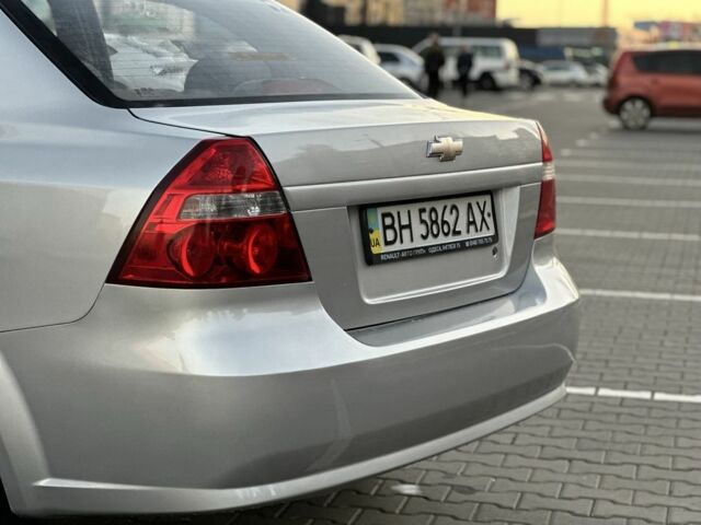 Серый Шевроле Авео, объемом двигателя 1.5 л и пробегом 230 тыс. км за 2850 $, фото 3 на Automoto.ua
