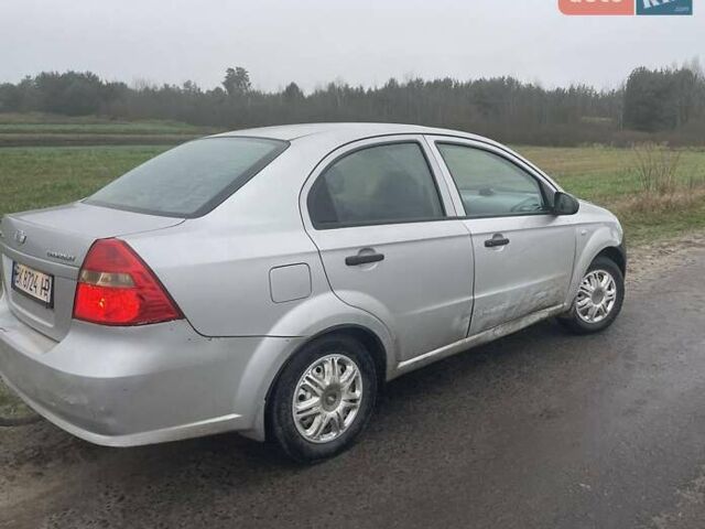 Серый Шевроле Авео, объемом двигателя 1.5 л и пробегом 286 тыс. км за 3000 $, фото 6 на Automoto.ua