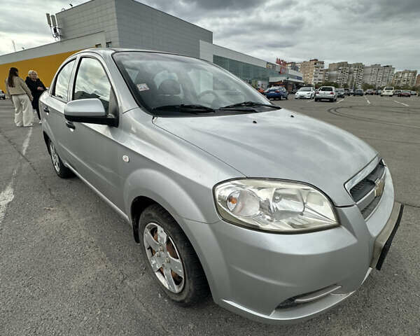 Сірий Шевроле Авео, об'ємом двигуна 1.5 л та пробігом 83 тис. км за 4000 $, фото 7 на Automoto.ua