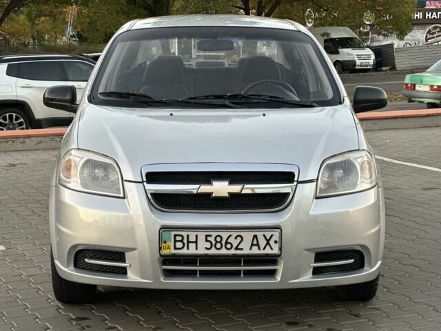 Серый Шевроле Авео, объемом двигателя 1.5 л и пробегом 230 тыс. км за 2850 $, фото 7 на Automoto.ua